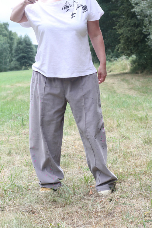 Volné kalhoty ............ XL — foto 2