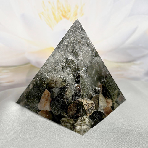 Pyramida Ledovec — foto 6