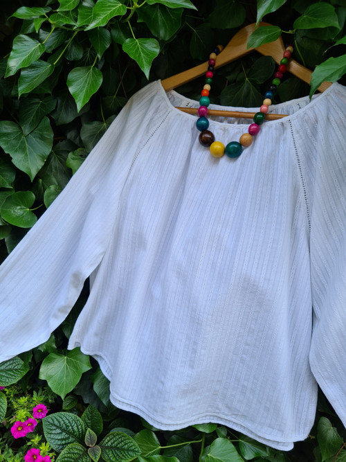 Léto v bílé, halenka XL — foto 4