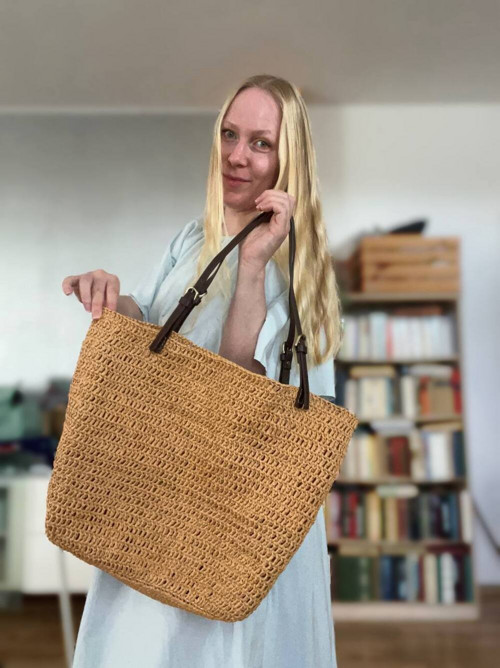 Háčkovaná taška z rafie — foto 5
