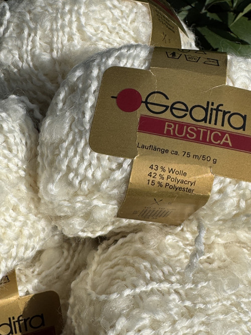 Smetanová efektní příze 350g — foto 3
