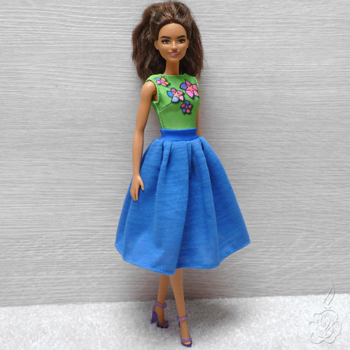Barevné šatičky pro Barbie — foto 2