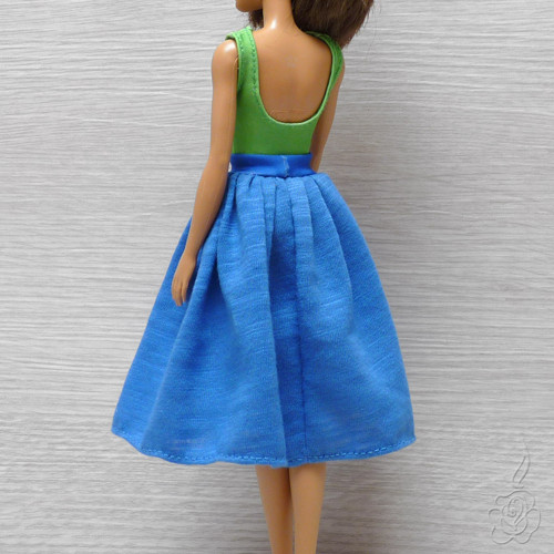 Barevné šatičky pro Barbie — foto 4