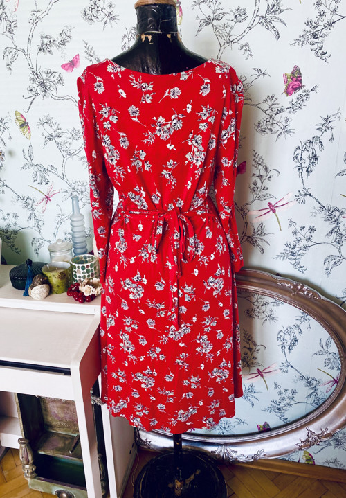 Šaty tea dress in red — foto 4