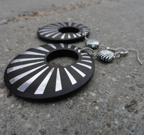 With a shell — foto 2