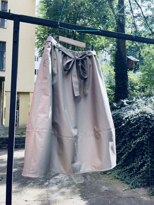 Bavlněná sukně Otla — foto 3
