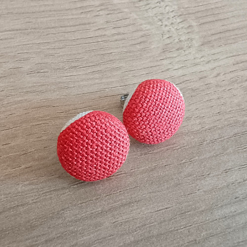 Červené s barevnými okraji - buttonkové náušnice — foto 2