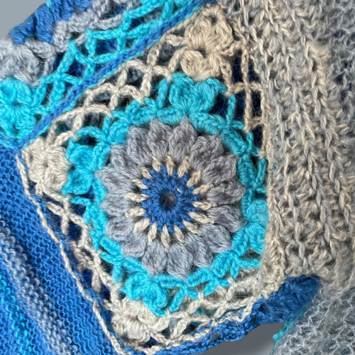 Pletený a Háčkováný cardigan — foto 6