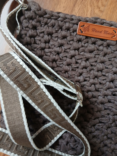 Háčkovaná kabelka crossbody. — foto 2