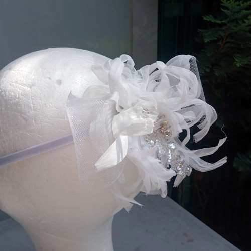 Bilý Fascinator Vintage — foto 2