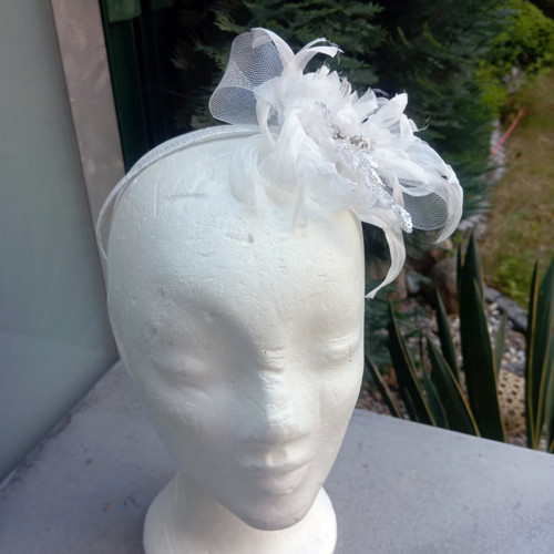 Bilý Fascinator Vintage — foto 4