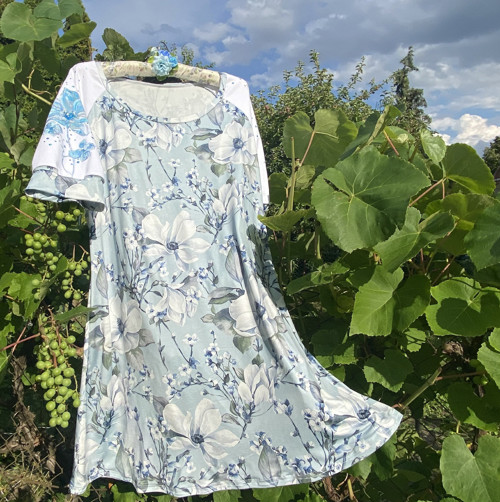 Šaty mini “Malované" — foto 5