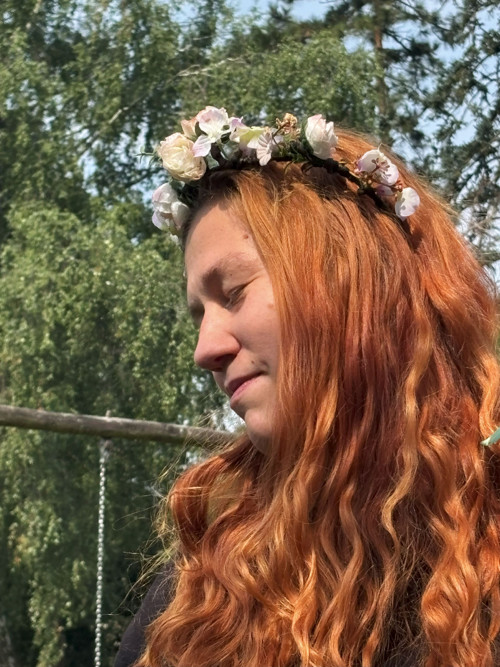 Věneček bílé růžičky — foto 2