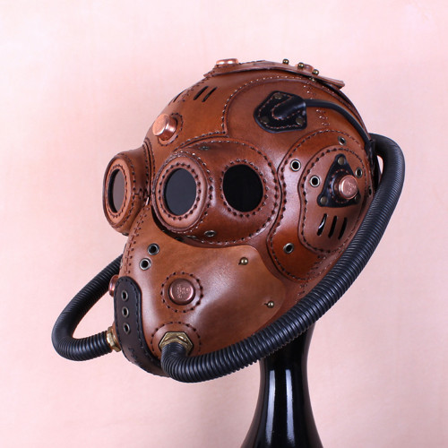 Steampunk přílba, Kožená přílba — foto 2