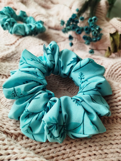 Gini HEDVÁBNÁ scrunchie M- TURQUOISE — foto 2