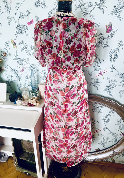 Šaty prvorepublikový look — foto 4