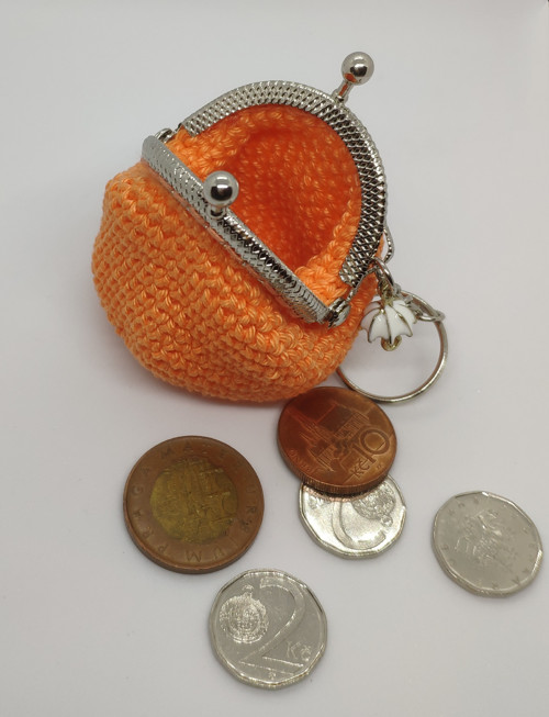 Háčkovaná mini peněženka - oranžová — foto 3
