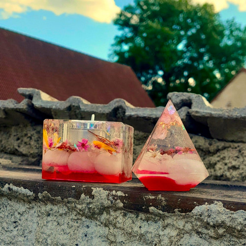 Pyramida Rozkvetlý les s růženíny — foto 4
