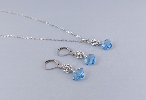 Souprava Swarovski blankytně modrá — foto 2
