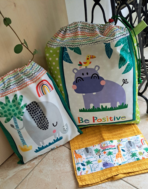 SLEVA - Sada ručník,pytel na bačkory a tělocvik — foto 2