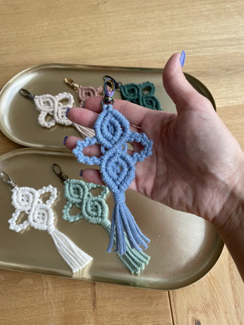 Macramé přívěšek - motýlí křídla — foto 3