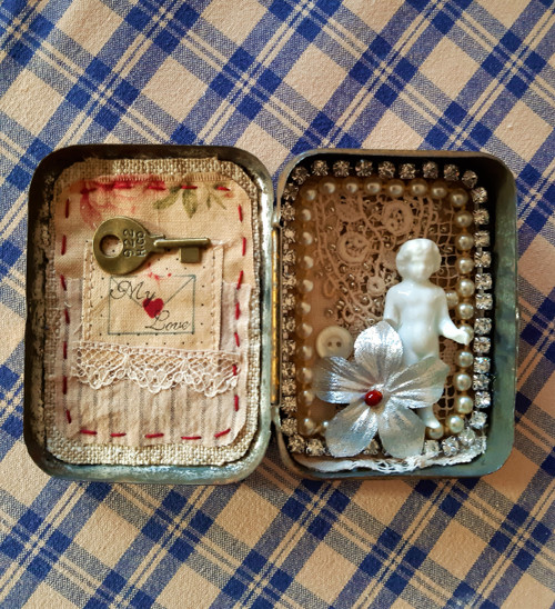 Starožitná porcelánová šarlotka — foto 2