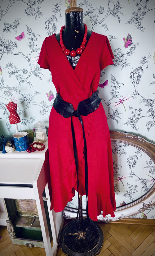 Šaty red elegance — foto 6
