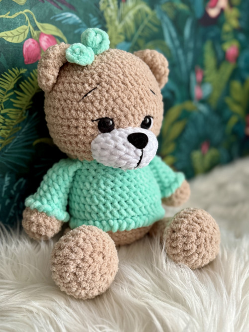 Háčkovaný medvídek cca 35 cm — foto 3