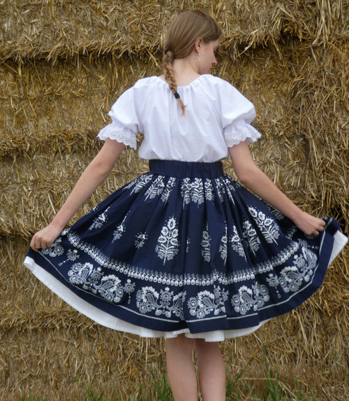Sukně Biely folklór CD 61 — foto 2