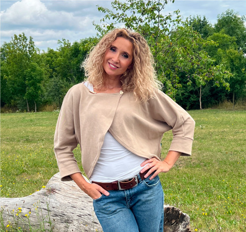 Kardigan krátký béžový — foto 6