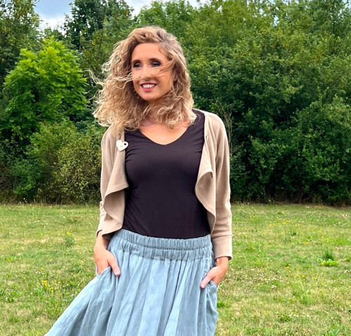 Kardigan krátký béžový — foto 3