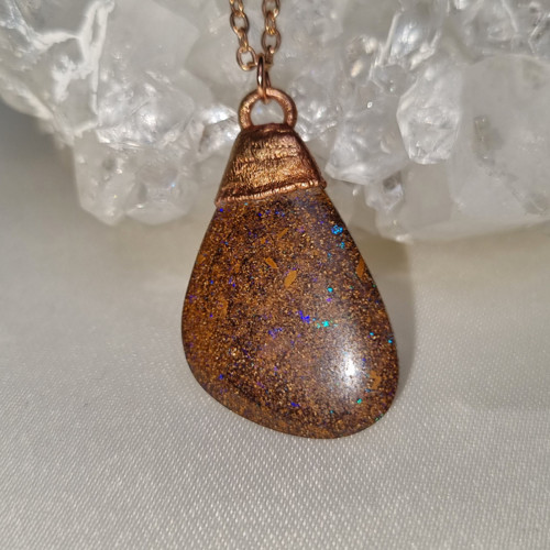 Magický australský boulder opál - /náhrdelník — foto 3