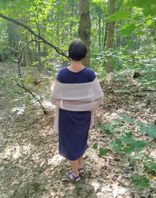 Mrs. Dashwood, růžová voda — foto 5