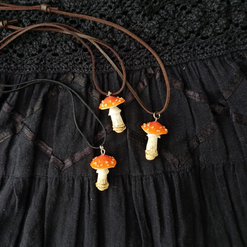 Houbičkový náhrdelník - muchomůrka ꩜ — foto 2