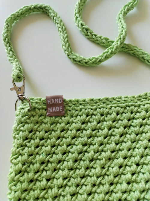 Crossbody malá kabelka limetková — foto 6