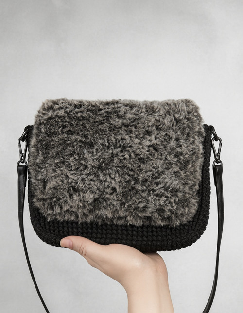 Háčkovaná kabelka Black fox — foto 2