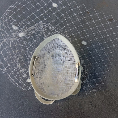 Ivory Fascinator Sinamay — foto 5
