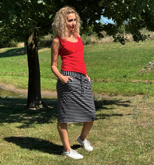 Černobílá sukně s kapsami krátká — foto 2