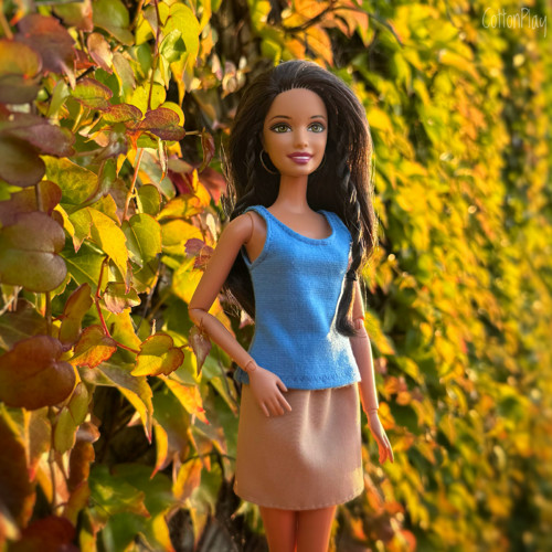 Suknička pro Barbie - béžová — foto 2