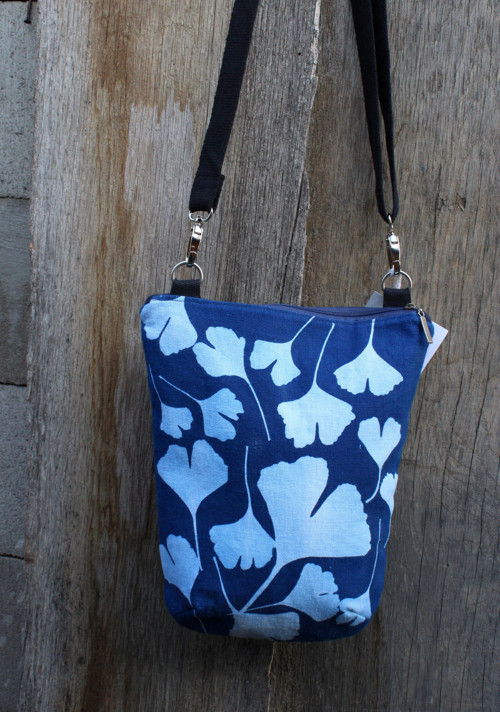 Crossbody kabelka Blue NO8 gingo — foto 2