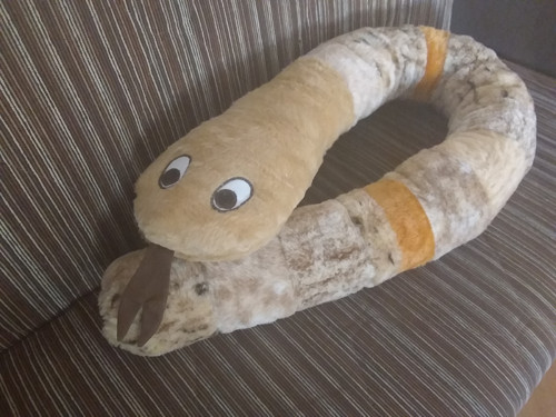 Had plyšový béžový — foto 5