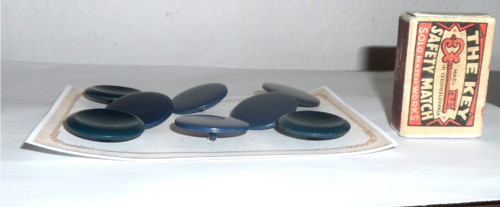 8x velké KNOFLÍKY — foto 3