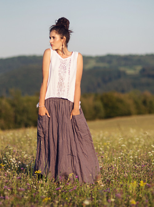 Lněný top bílý s cípy + tisk — foto 4