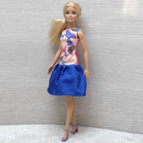Barevné šatičky pro Barbie — foto 3