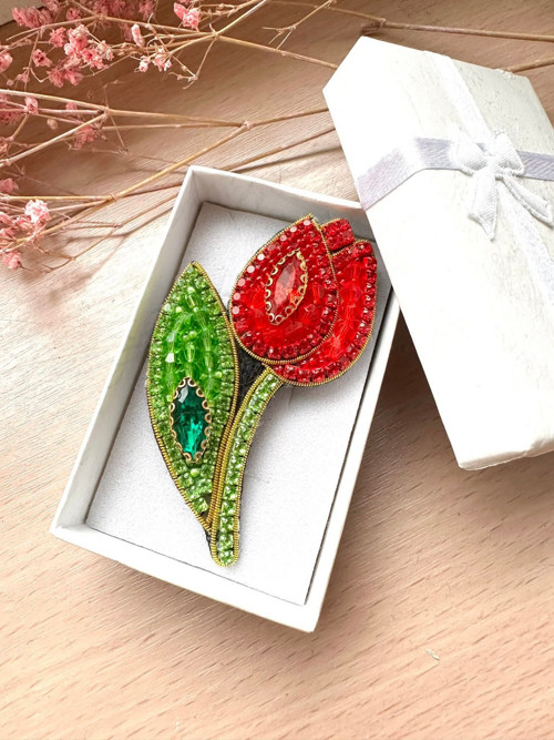 DIY sada brož tulipan — foto 3