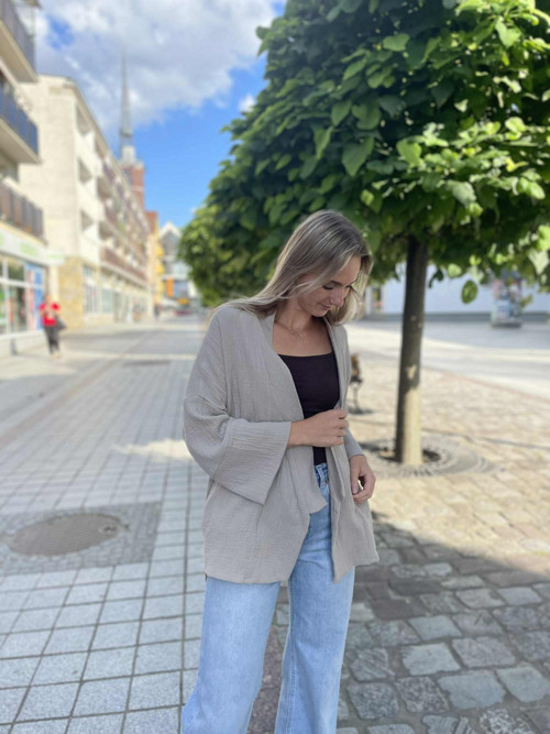 Mušelínové kimono - NIKI — foto 4