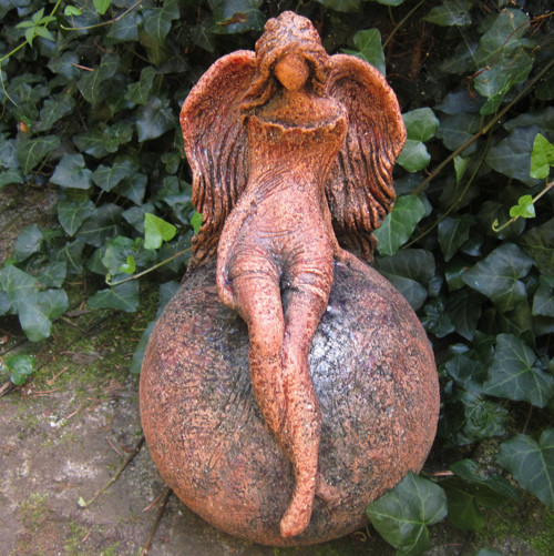 Anděla na kouli (romantická) — foto 3