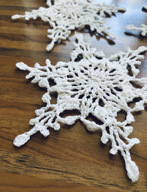 Háčkovaná sněhová vločka 3D - bílá — foto 2