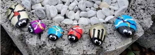 Malovaný kámen "Mini brouček" na přání — foto 5