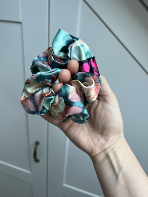 Pinkpunk scrunchie - světle tyrkysová — foto 3
